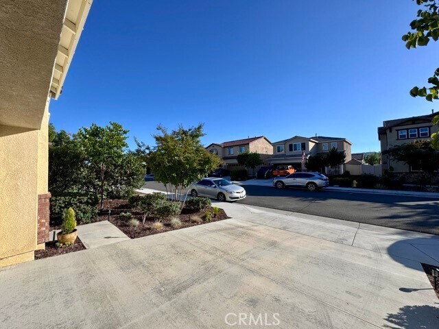 Foto del edificio - 24282 Red Spruce Ave