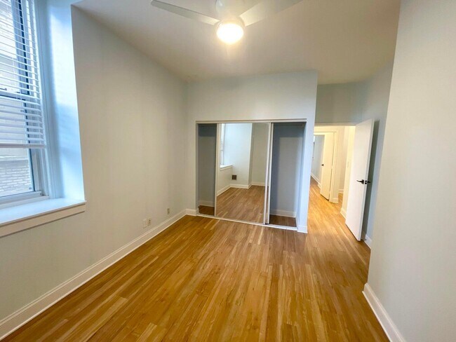Foto del edificio - 234 N Broadway