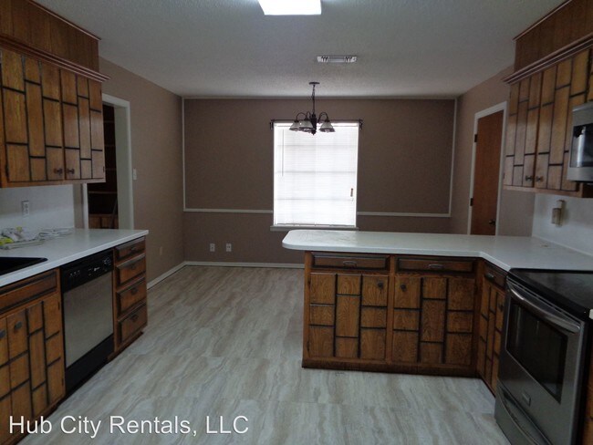 Building Photo - 4919 57th St