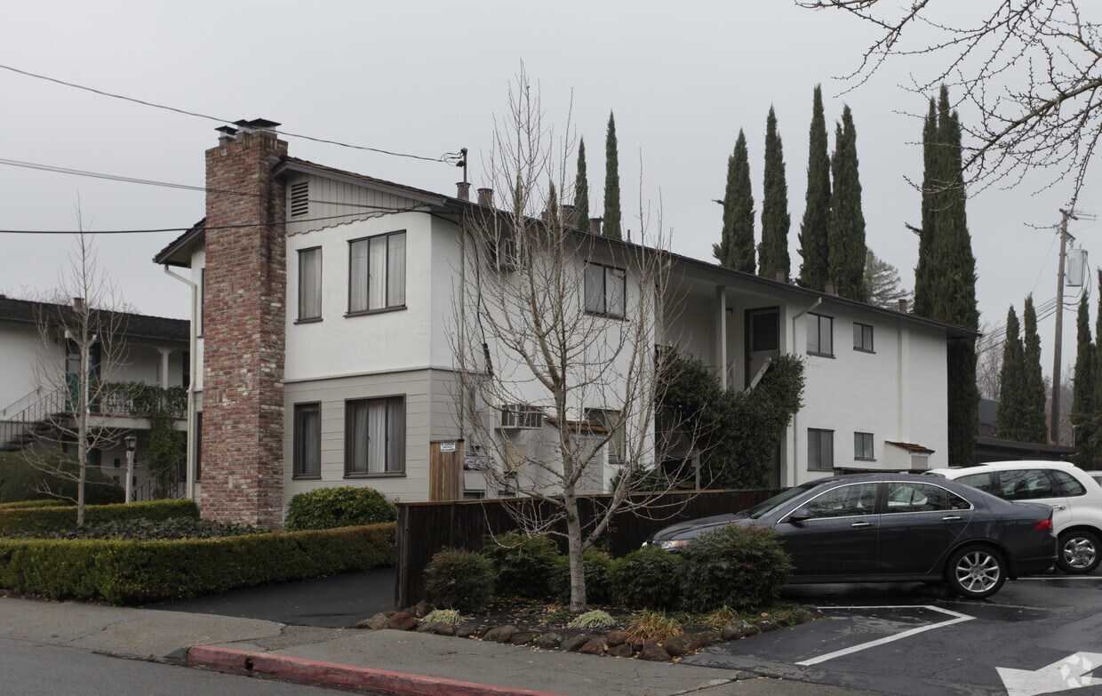 Foto principal - 3606 Bickerstaff Rd