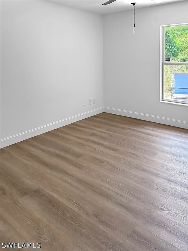 Foto del edificio - 434 NE 5th Ave