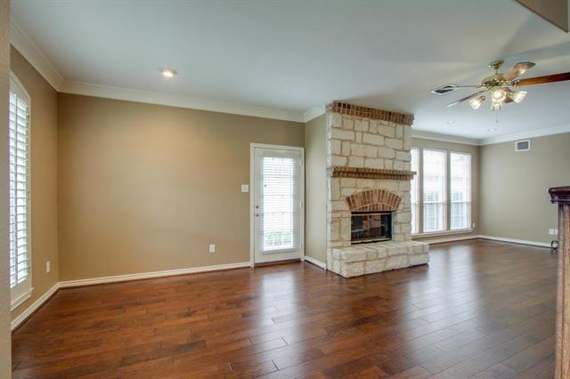 Foto del edificio - 224 Heatherwood Dr