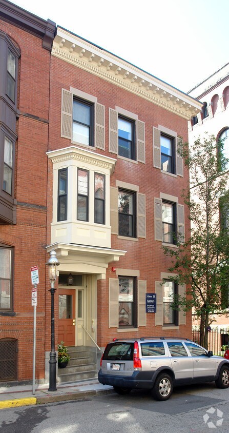 Building Photo - 27 Winthrop St