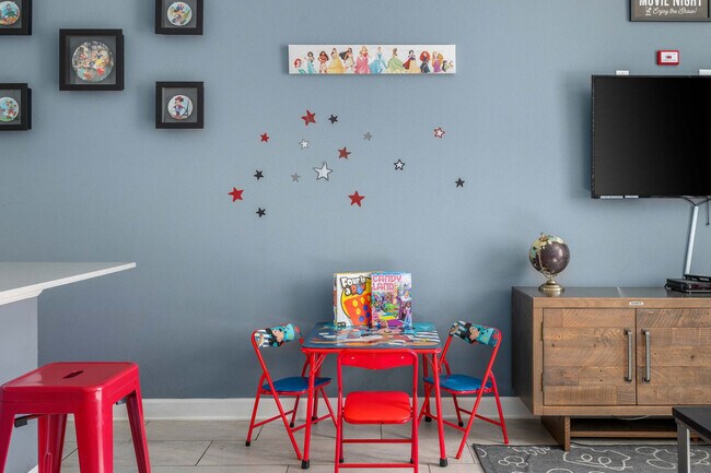 Building Photo - 8988 Stinger Dr