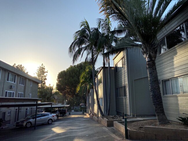 Foto del edificio - 4545 Collwood Blvd