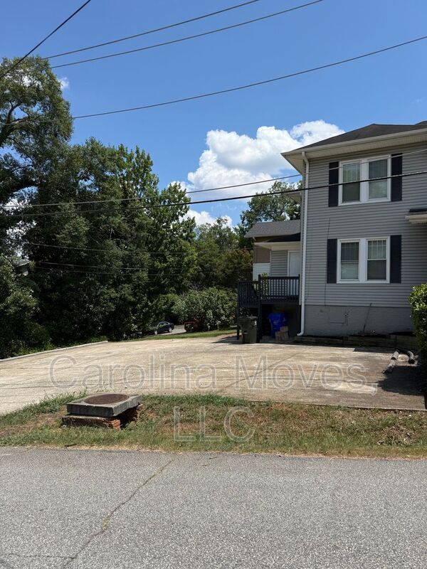Photo - 112 Lavinia Avenue House