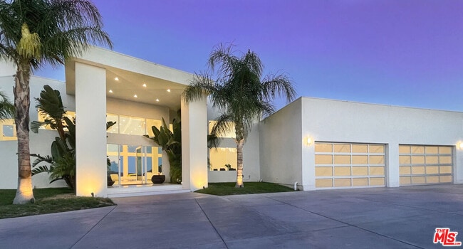 Foto del edificio - 80 Saddlebow Rd