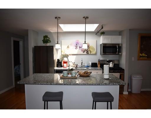 Primary Photo - 14 Meehan St