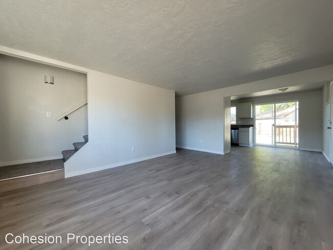 Building Photo - 4 br, 2 bath House - 10177 W Canterbury Dr