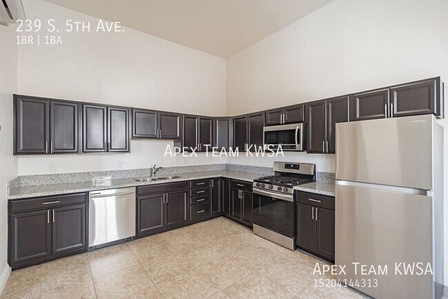 Foto del edificio - 239 S 5th Ave