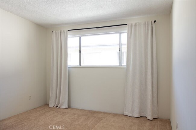 Building Photo - 507 Avenue G
