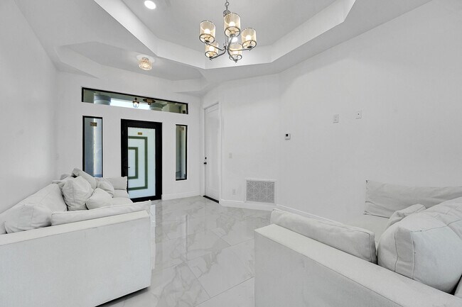 Foto del edificio - 6607 Deland Ave