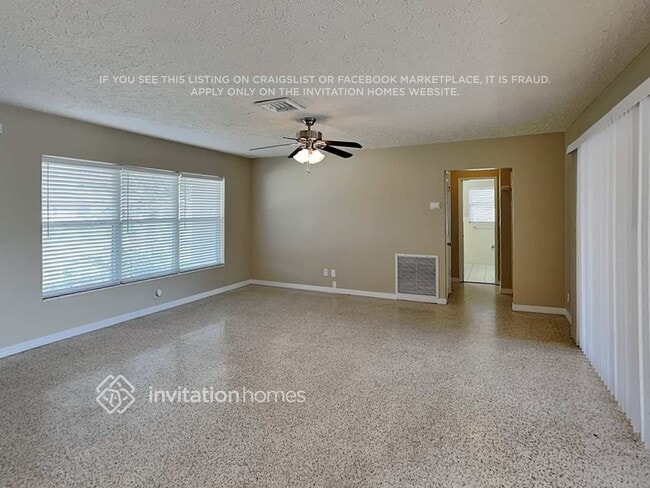 Building Photo - 3144 Bougainvillea St