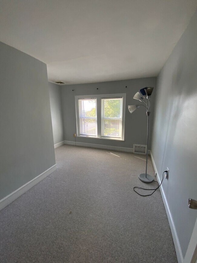 Building Photo - 3 br, 1.5 bath House - 6231 HIGH STREET