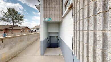 Building Photo - 674 N Cedar St