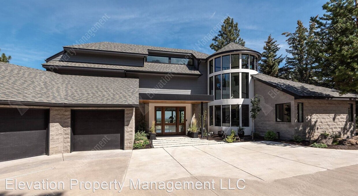 Foto principal - 3 br, 3 bath House - 1215 NW Foxwood