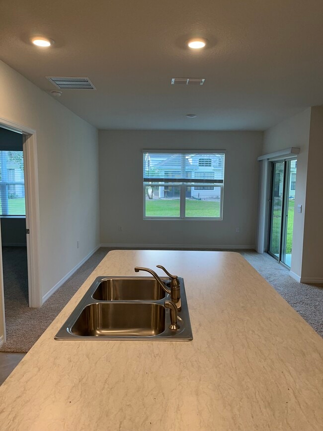 Foto del edificio - 2917 Canary Ln