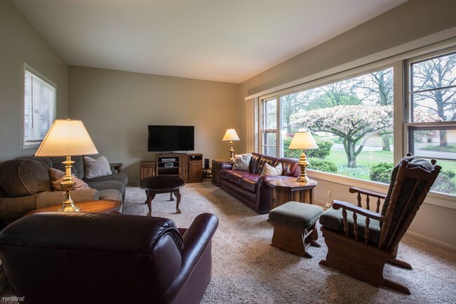Foto del edificio - 1815 Onaway Dr SE