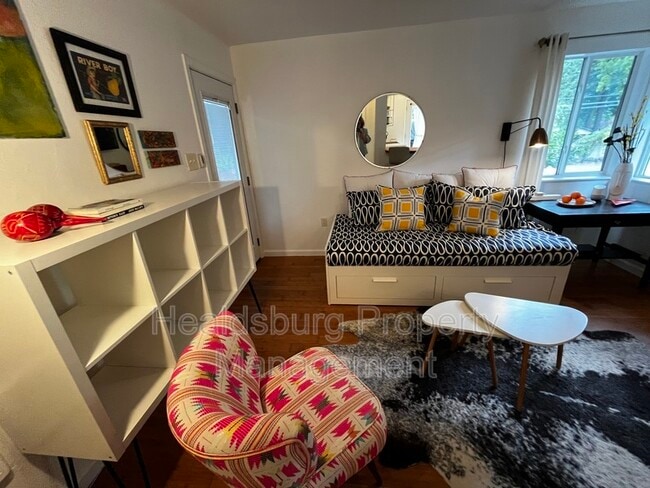 Foto del edificio - 14975 River Rd