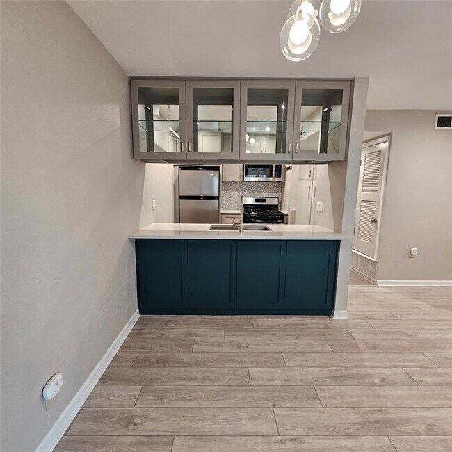 Foto del edificio - 7801 Shoal Creek Blvd