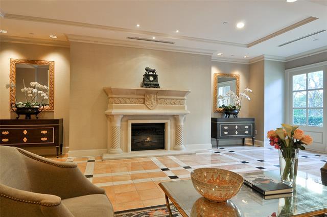 Building Photo - 4242 Lomo Alto Dr