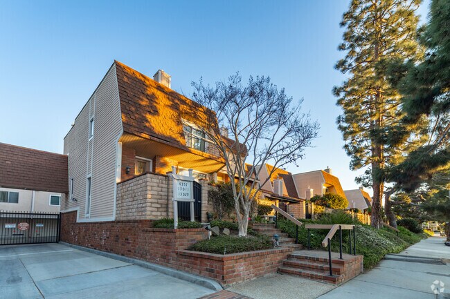 Primary - Villa Alicante
