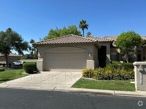 Building Photo - 9753 E Holiday Way