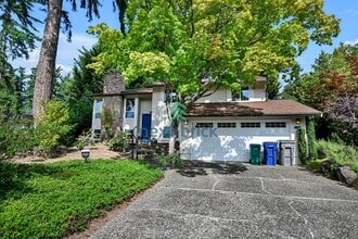 Building Photo - 8126 NE 120th St