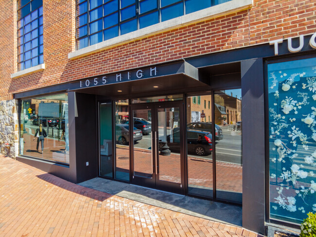 Entrance - 1057 Wisconsin Ave NW