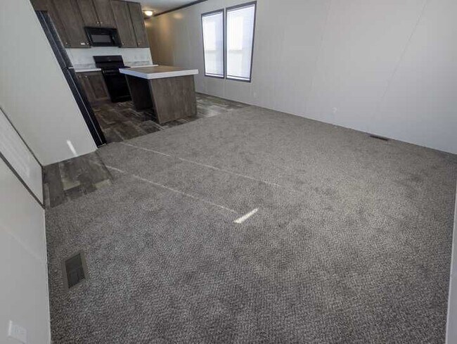 Foto del edificio - 16151 Notre Dame St