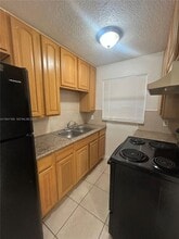 Building Photo - 1126 SW 15th Terrace