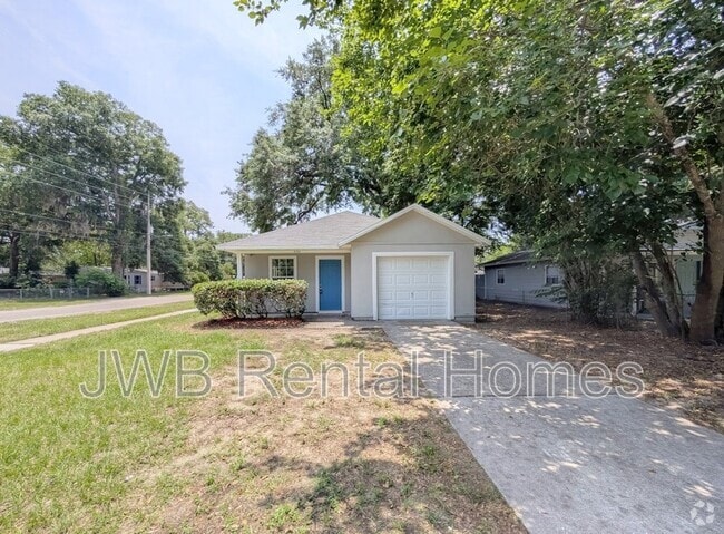 Building Photo - 8364 Eaton Ave