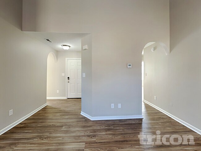 Building Photo - 6008 Bradford Ct