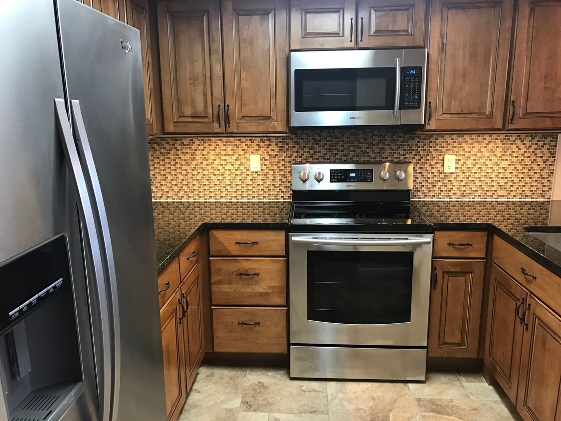 Foto principal - 103 Rockwell Ave