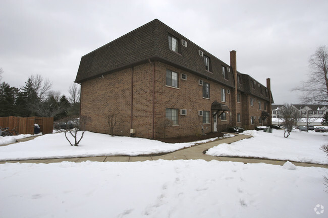 Foto del edificio - Century Point Apartments