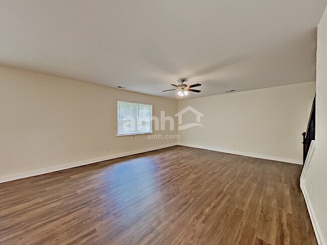 Building Photo - 1009 Merlot Court