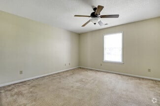 Building Photo - 50 Webb Ct NE