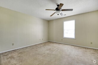Building Photo - 50 Webb Ct NE