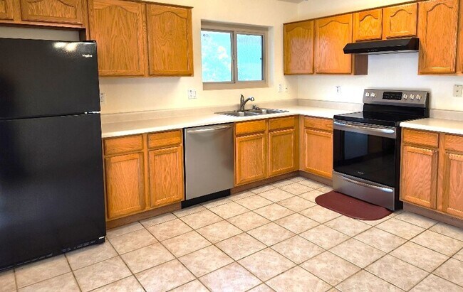 Foto del edificio - Nice 2 Bedroom in Mountain Vista Ranch!