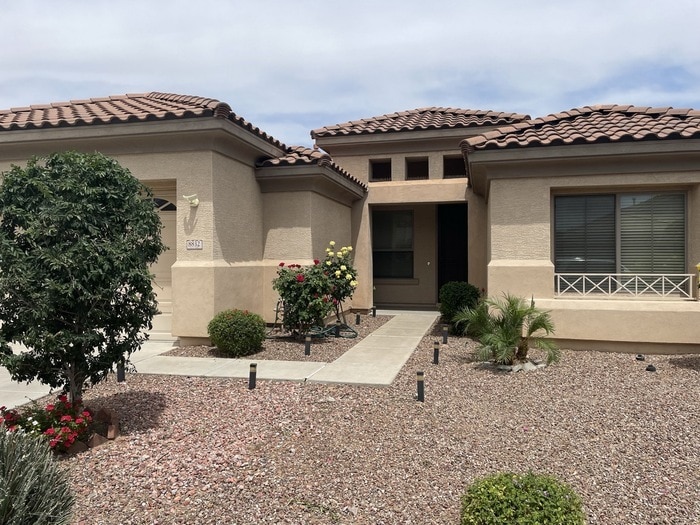 Foto principal - 8832 W Midway Ave