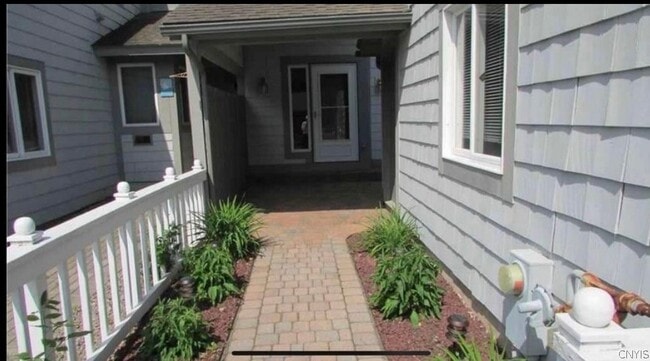 Foto del edificio - 372 Summerhaven Dr N