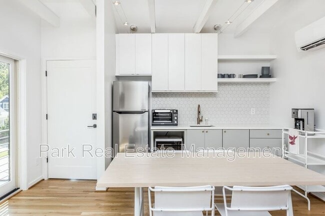 Building Photo - 123 Idlewild Ave