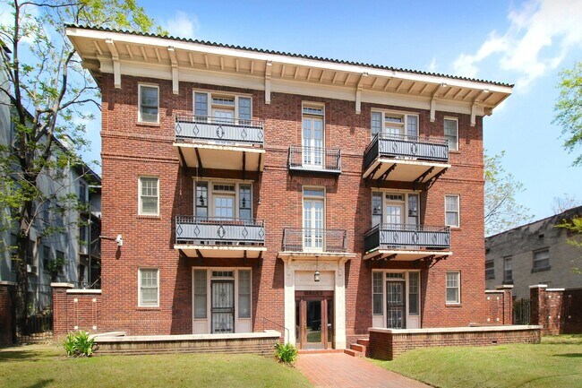 Exterior del Cherokee Arms - Cherokee Arms