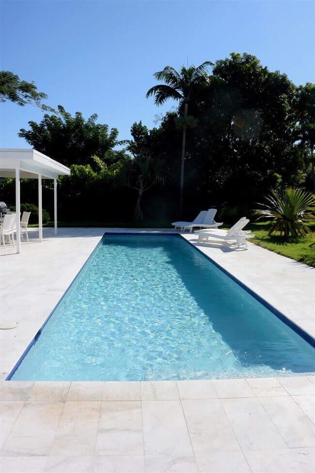 Foto del edificio - 9007 NE 10th Ave