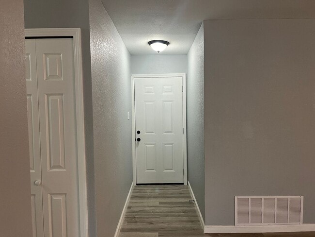 Building Photo - 5335 Binz Englemann Rd., San Antonio, TX. ...