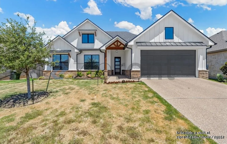 Foto principal - 10341 Fallen Leaf Dr