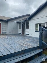 Building Photo - 1045 E Lake Parker Dr
