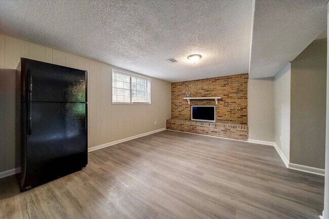 Building Photo - 4474 Cedar Ridge Trail
