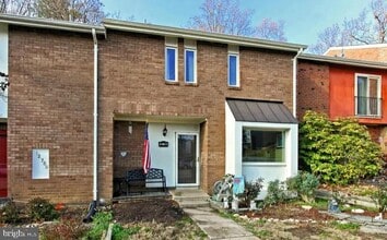 Building Photo - 12728 Rolling Brook Dr