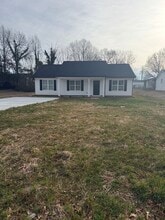 Building Photo - 1002 Grace Ave